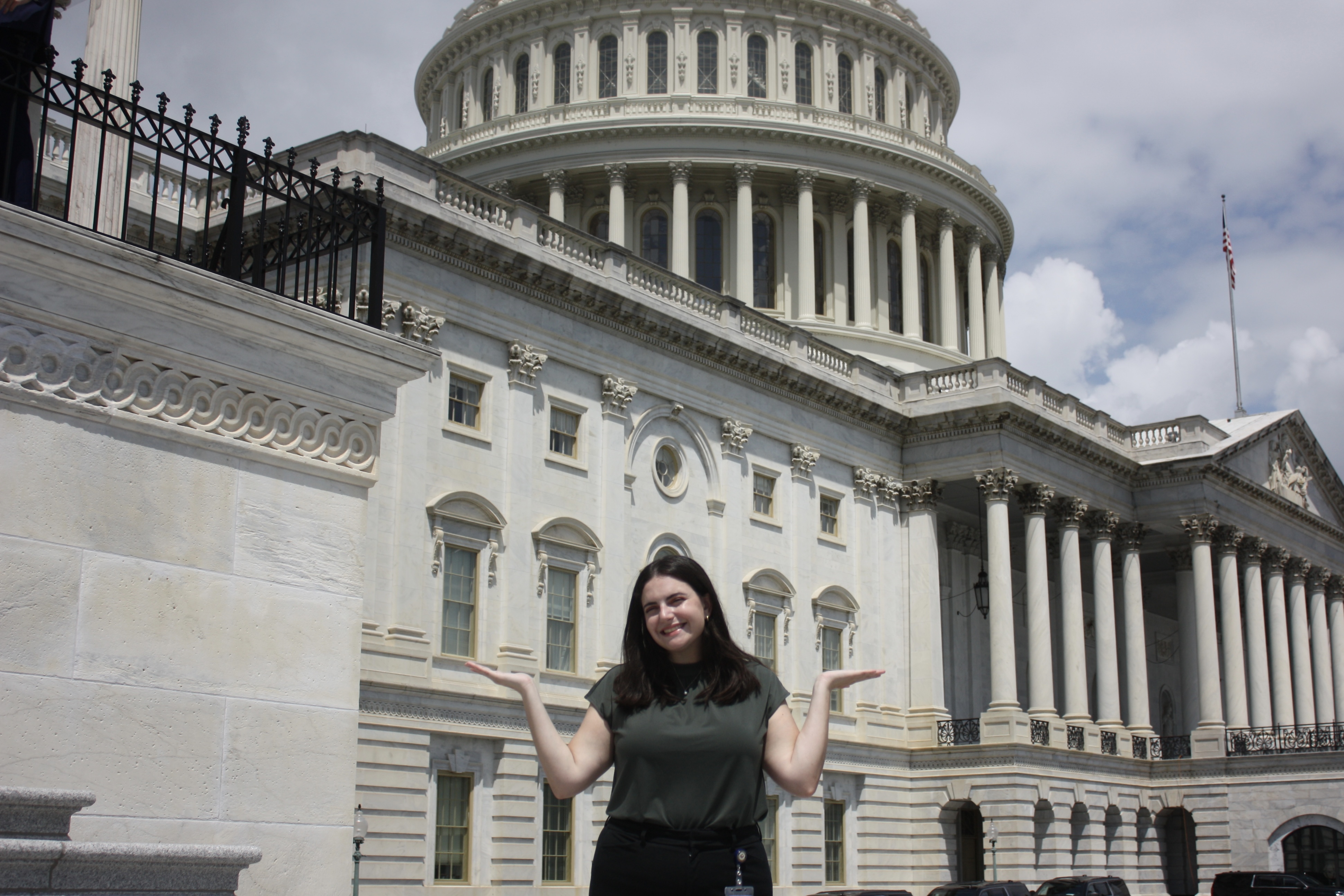 Katie in front of the U.S. Capitol building